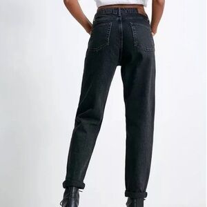 NWT BDG High-Waisted Mom Jean – Washed Black Denim